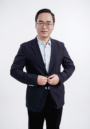 肖明超.jpg