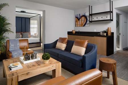 Generator Miami_Pool Suite Kitchen (4).jpg