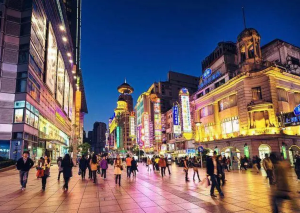 英菲尼迪开年首秀,携张若昀在微博探寻“生活的本质”!